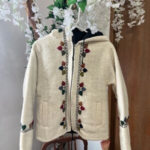 Embroidered 100% Wool Jacket 🍁